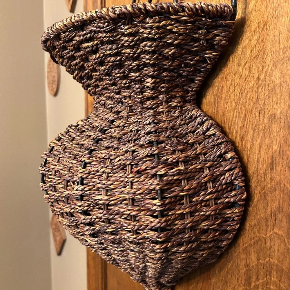 Wall pocket basket - Wicker / metal  - home decor approx 13
